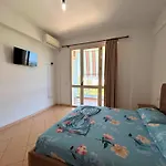 Διαμέρισμα Onis Sea View *