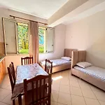Onis Sea View *