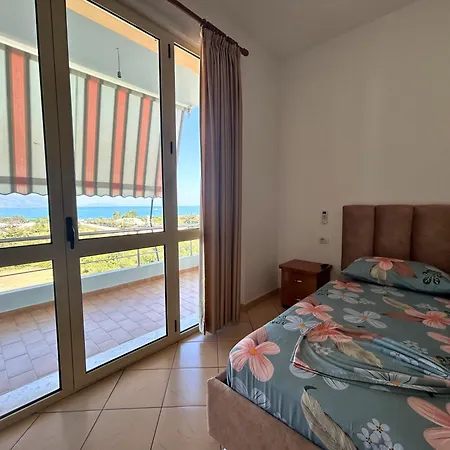 Διαμέρισμα Onis Sea View *