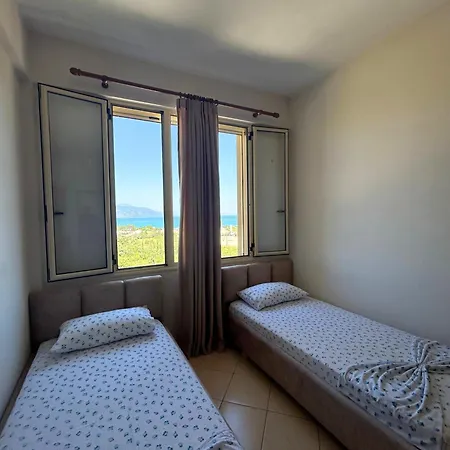 Апартаменты Onis Sea View *