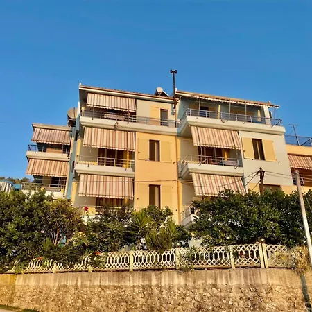 Апартаменты Onis Sea View