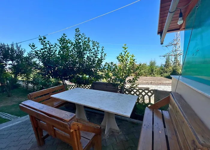 Onis Sea View דירה אוריקום